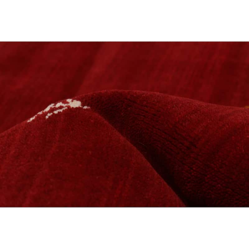 Kashkuli Gabbeh Red Rug 8'1" x 8'1" - 8'1 x 8'1