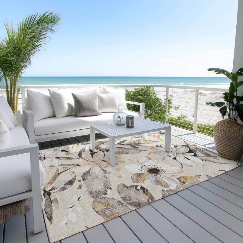 Machine Washable Indoor/ Outdoor Floral Chantille Rug