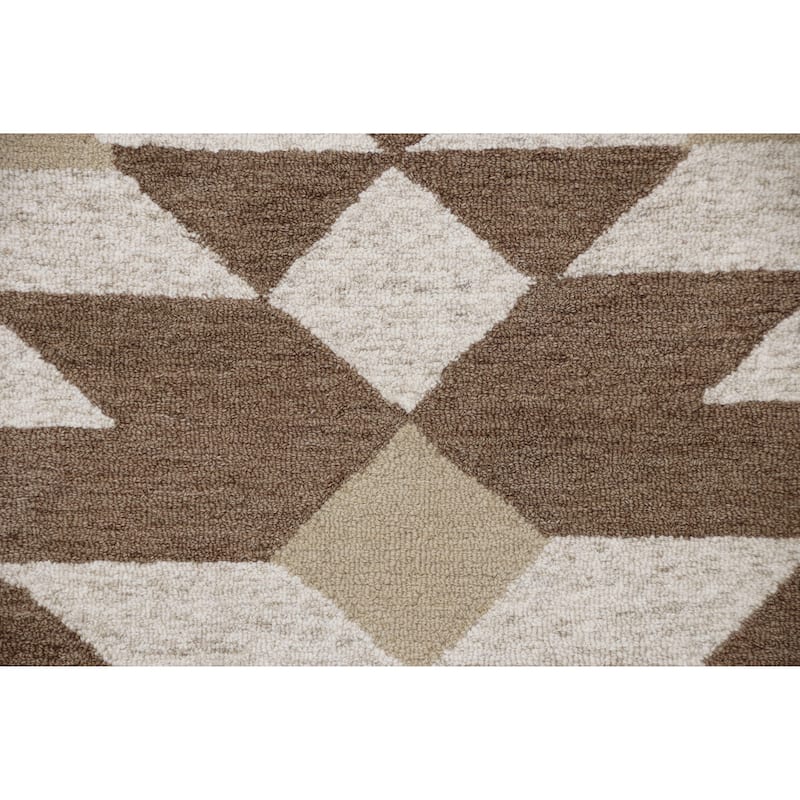Sevita Rustic Southwestern Geometric Round Rug