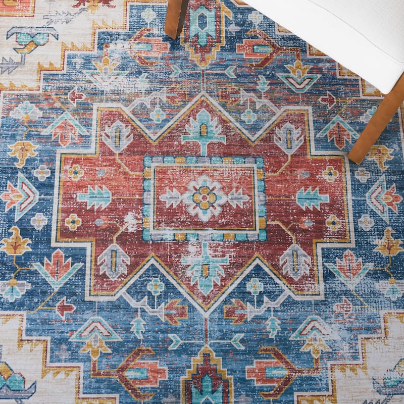 SAFAVIEH Tucson Machine Washable Slip Resistant Janeta Oriental Medallion