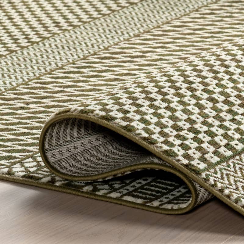 Nuloom Lavender Geometric Fringe Area Rug
