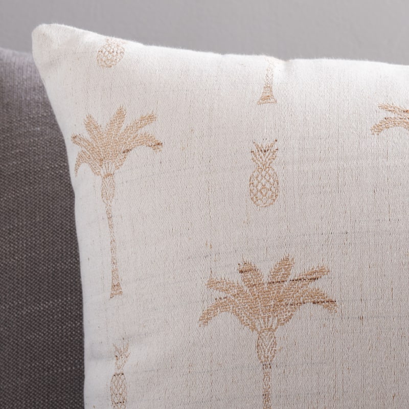 SAFAVIEH Home Reya Cotton/Viscose Lumbar Pillow