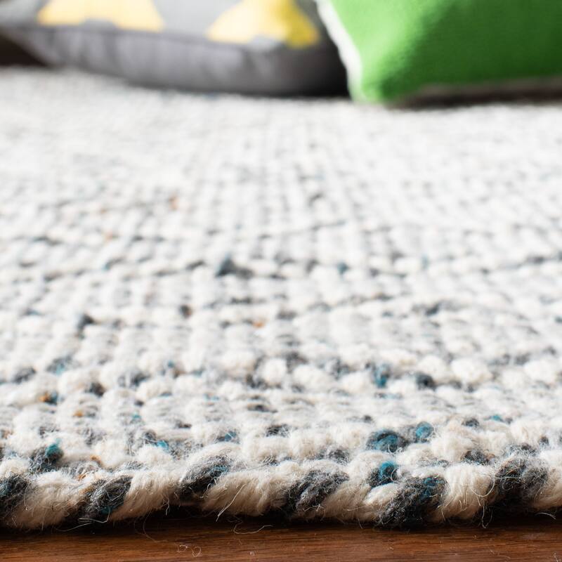 SAFAVIEH Handmade Natura Sejla Transitional Geometric Beige Wool Rug