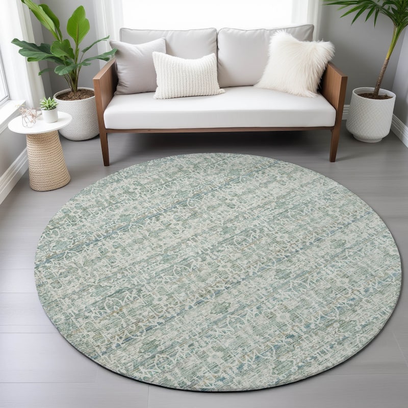 Machine Washable Indoor/Outdoor Traditional Harmony Chantille Rug