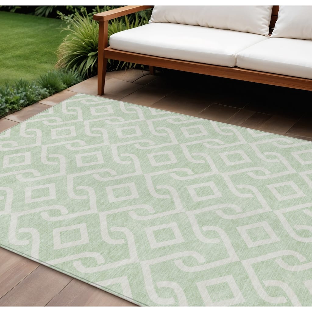 HomeRoots Geometric Transitional Rectangle Outdoor Rug