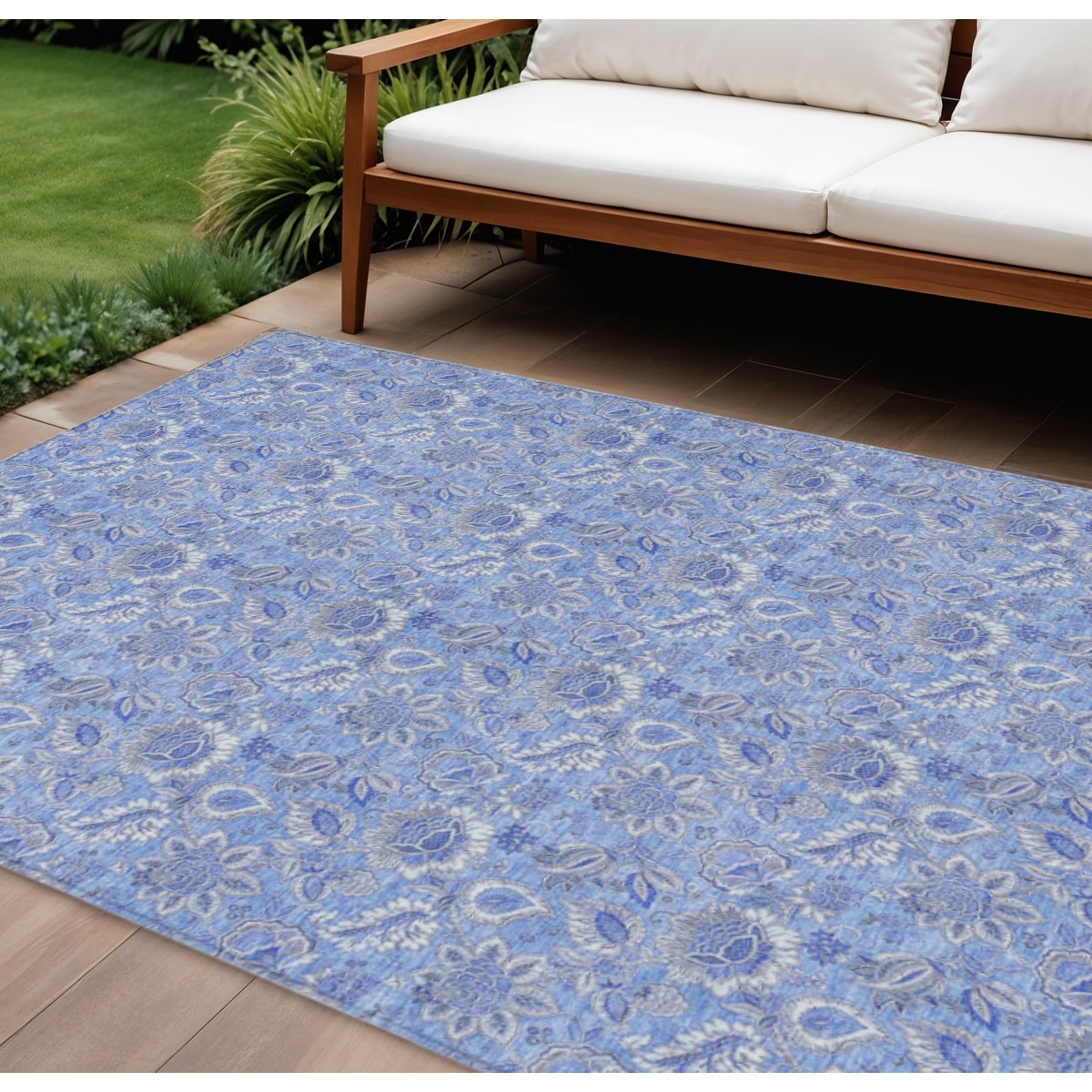 HomeRoots Floral Transitional Rectangle Outdoor Rug