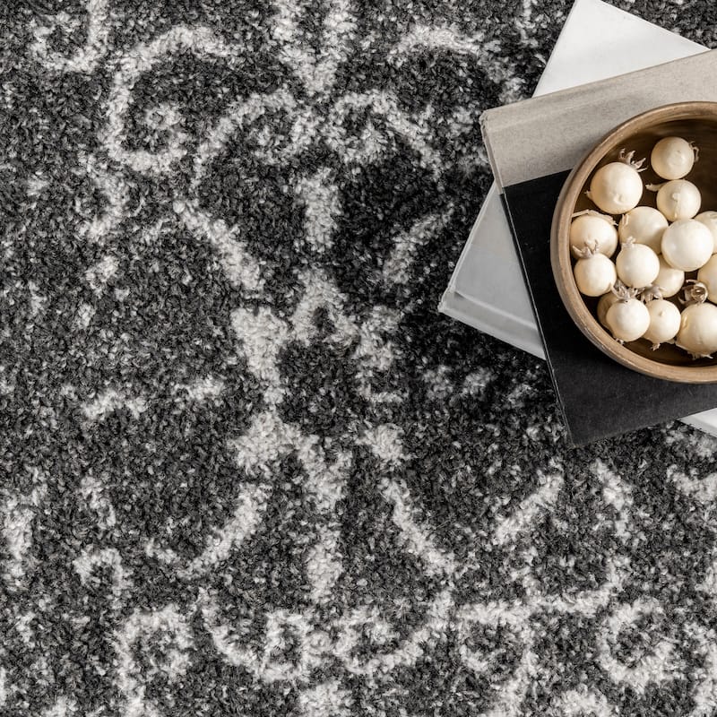 Nuloom Wren Traditional Faded Area Rug
