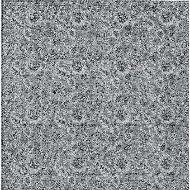 HomeRoots Floral Transitional Rectangle Outdoor Rug