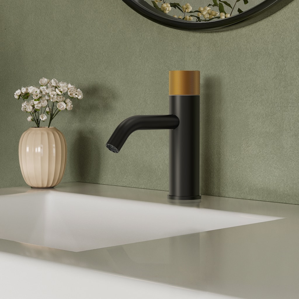 Modern 1-Handle Single Hole Bathroom Faucet with Anti-Slip Handle