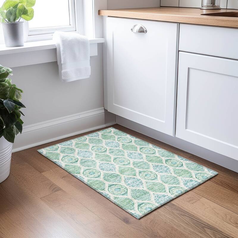 Machine Washable Indoor/ Outdoor Boho Mosaic Chantille Rug