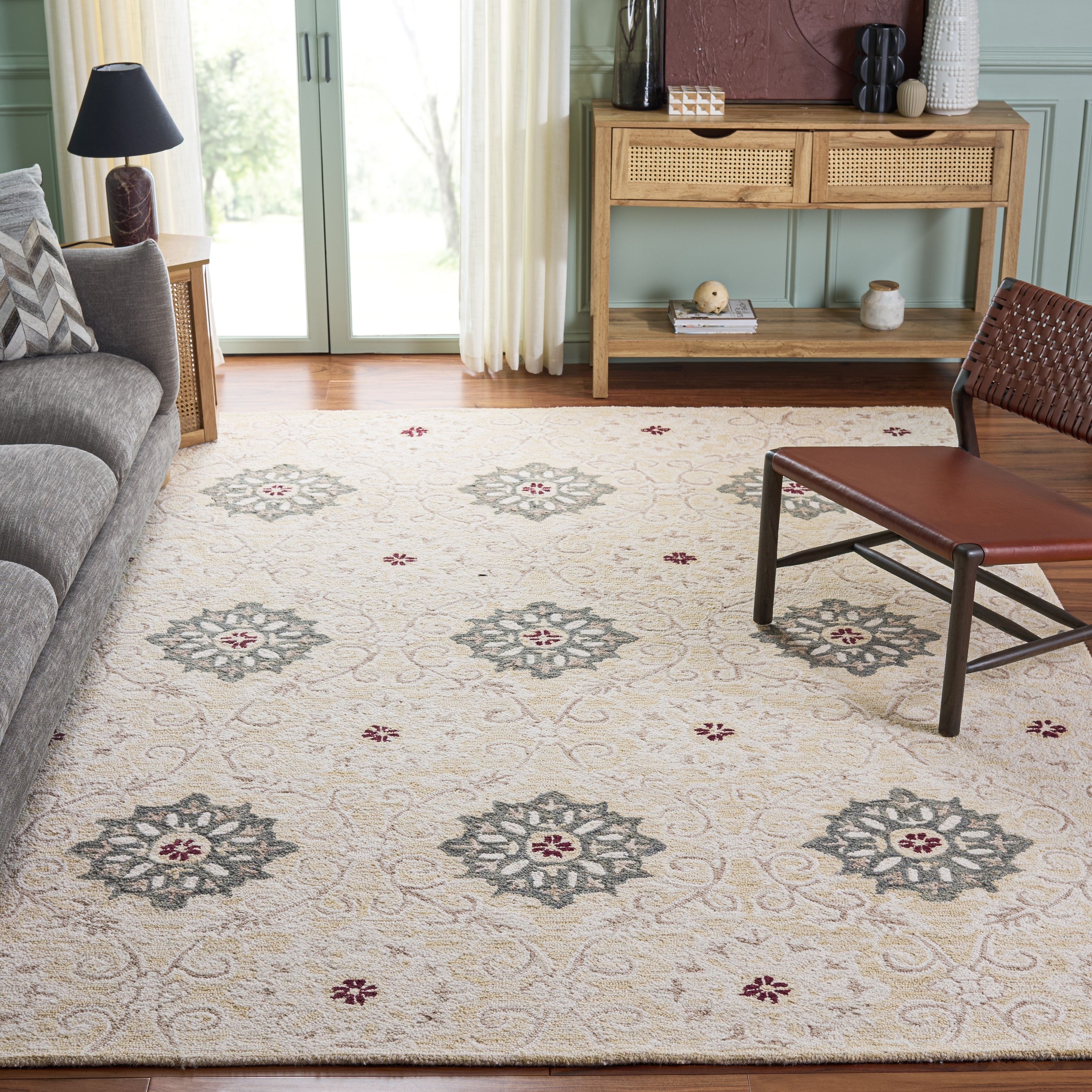SAFAVIEH Handmade Metro Roxandra Wool Rug