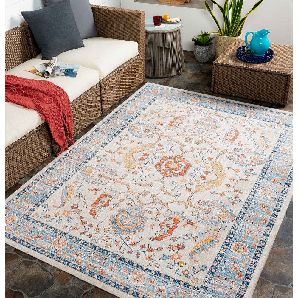Livabliss Satchmo Indoor/ Outdoor Distressed Floral Area Rug