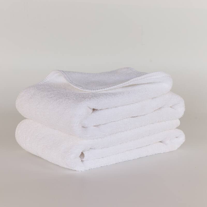 Jennifer Adams Lago Hand Towel - White