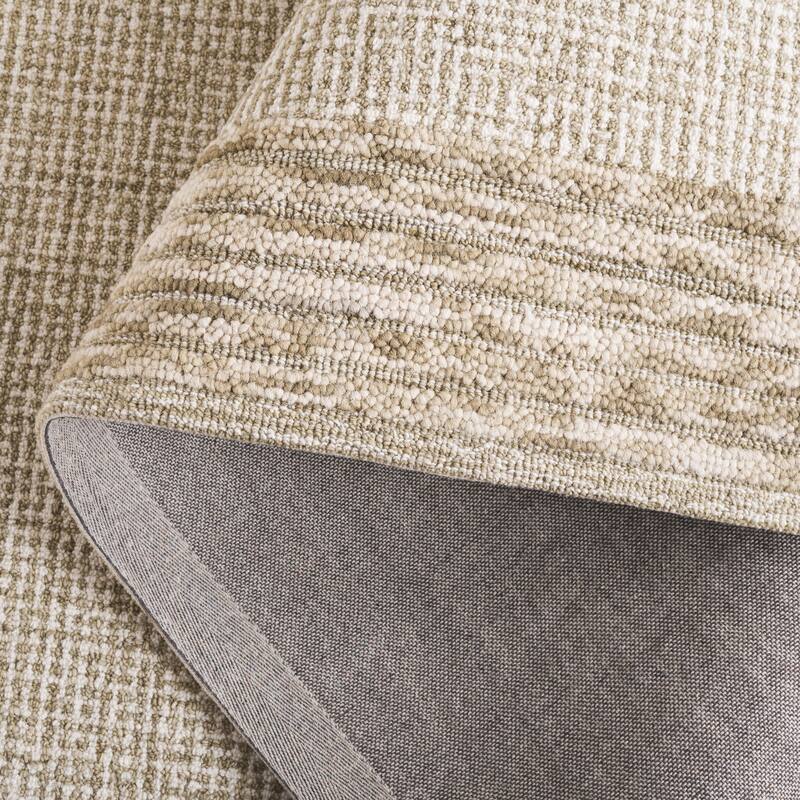 SAFAVIEH Handmade Ebony Dorith Border Wool Rug