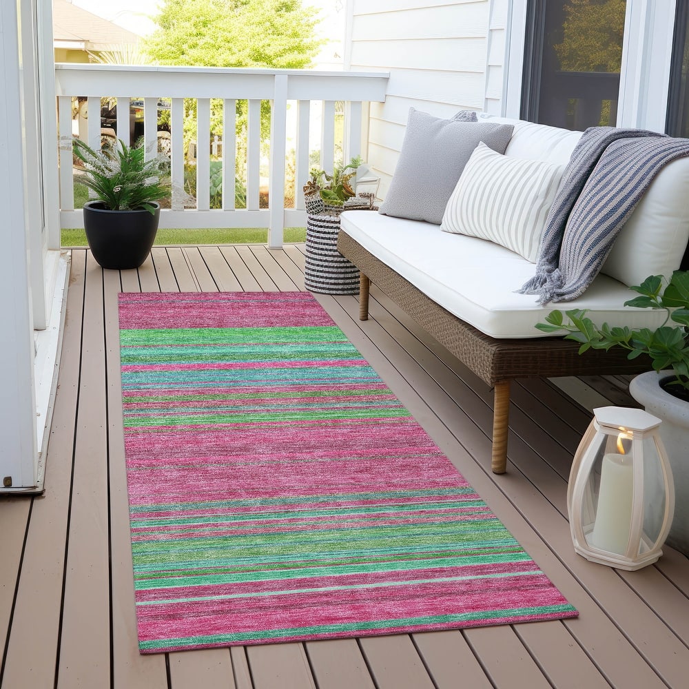 Machine Washable Indoor/ Outdoor Ombre Stripes Chantille Rug