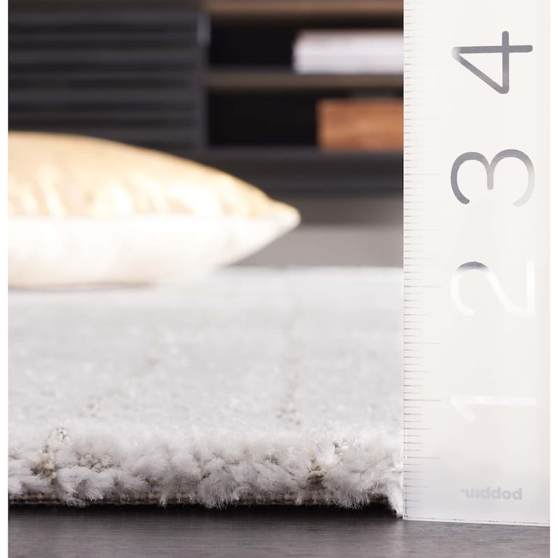 SAFAVIEH Neptune Cleta Contemporary Rug
