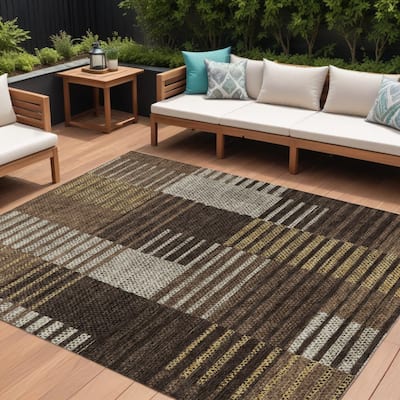 HomeRoots Striped Modern Rectangle Outdoor Rug