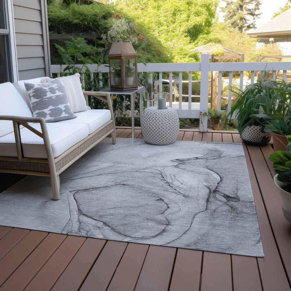 Machine Washable Indoor/ Outdoor Abstract Chantille Rug