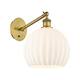Option White Venetian / Brushed Brass
