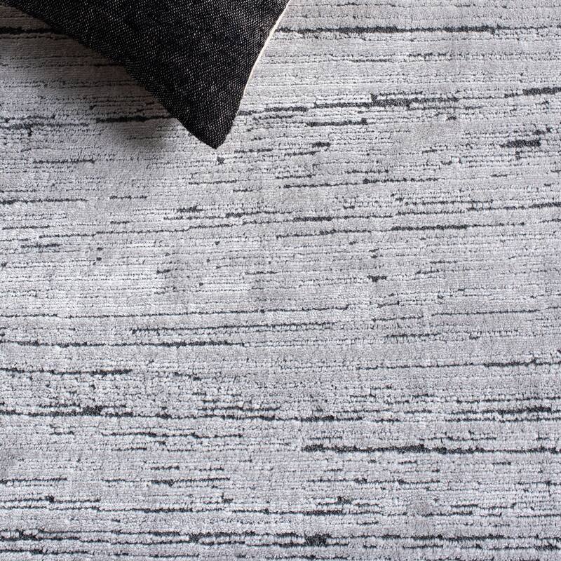 SAFAVIEH Whisper Rosie Modern Abstract Rug