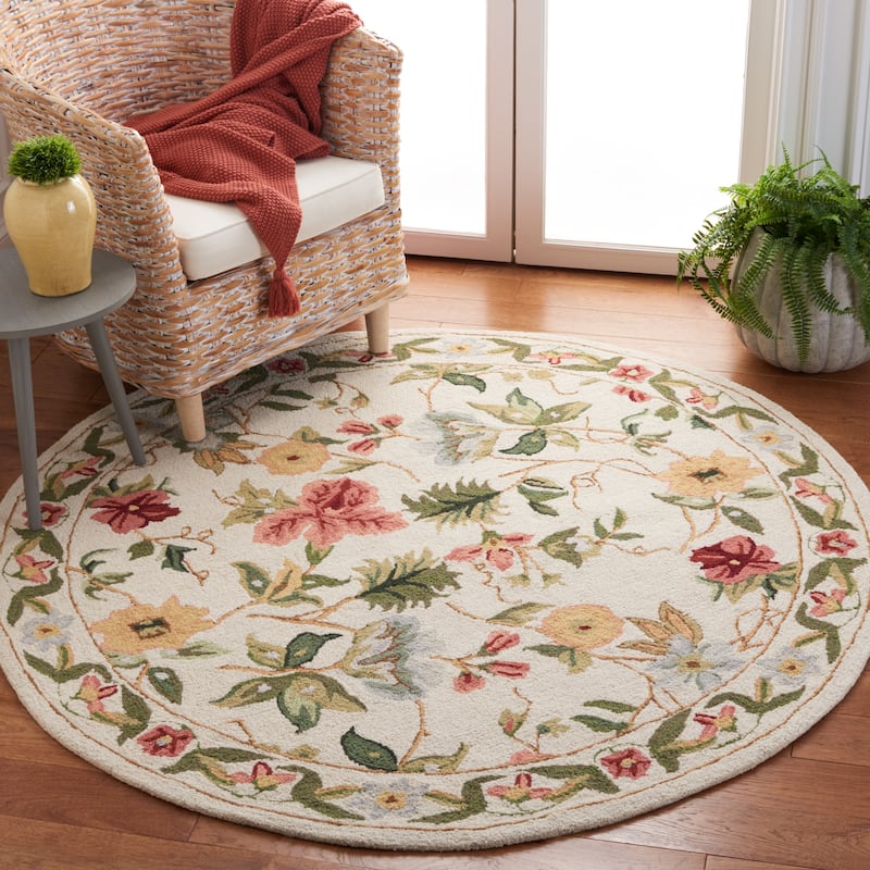 SAFAVIEH Handmade Chelsea Rubi French Country Floral Wool Rug - 5'6" Round - Ivory - Round