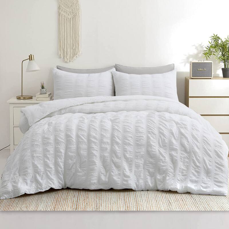 All Season Bubble Ruched Down Alternative Comforter Set - White - King