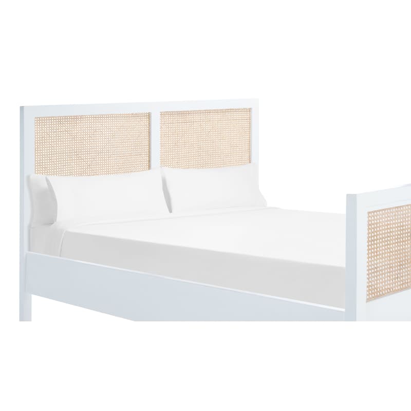 SAFAVIEH Ghyslaine Coastal Cane Bed
