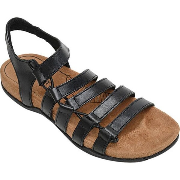 minnetonka sandals near me