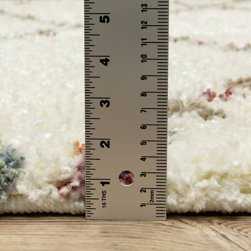 Style Haven Aire Diamond Lattice Ivory/ Multi Shag Tassel Fringe Area Rug.