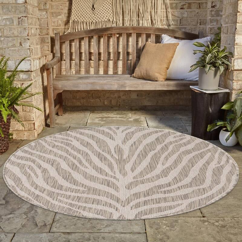 Outdoor Gallery Collection Area Rug