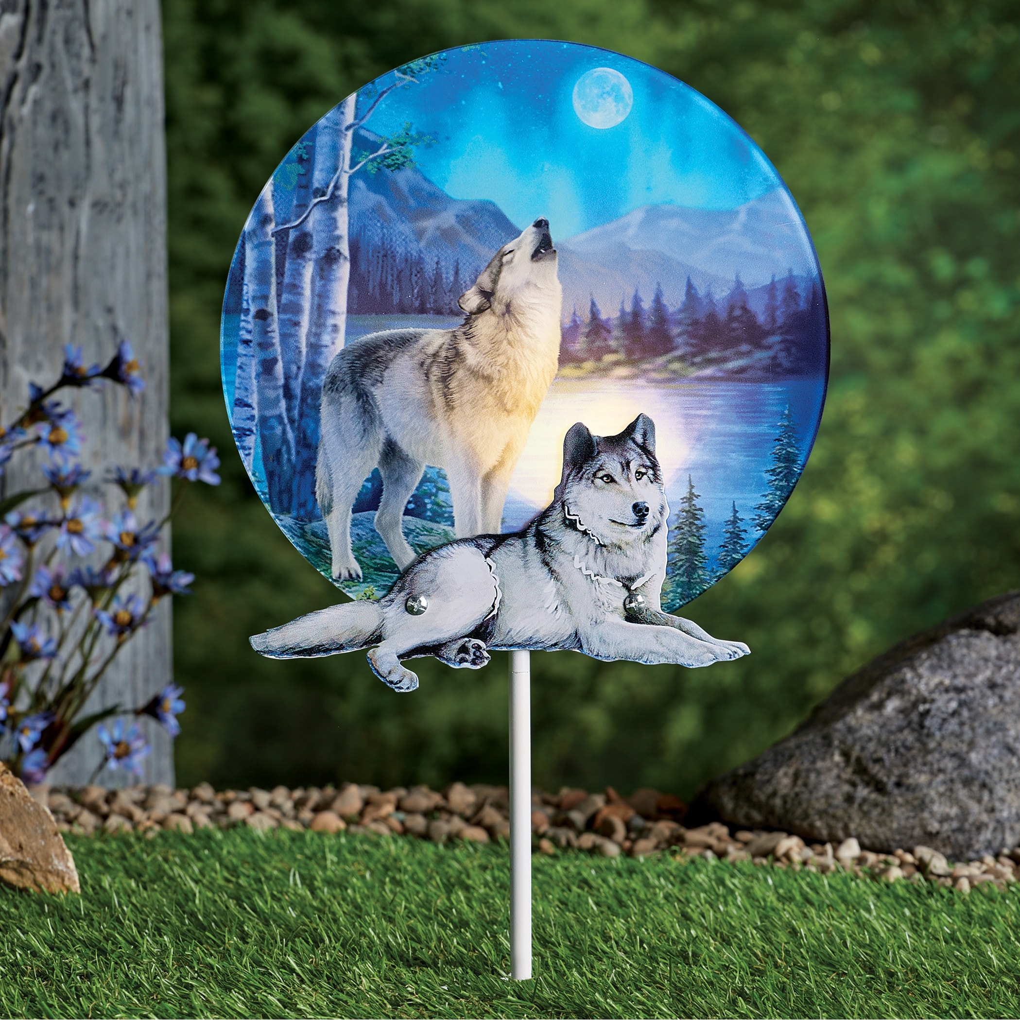 Solar Powered Howling Wolves Outdoor Garden Stake - 11.800 x 11.700 x 4.900  - On Sale - Bed Bath & Beyond - 36718230