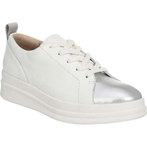 naturalizer white tennis shoes