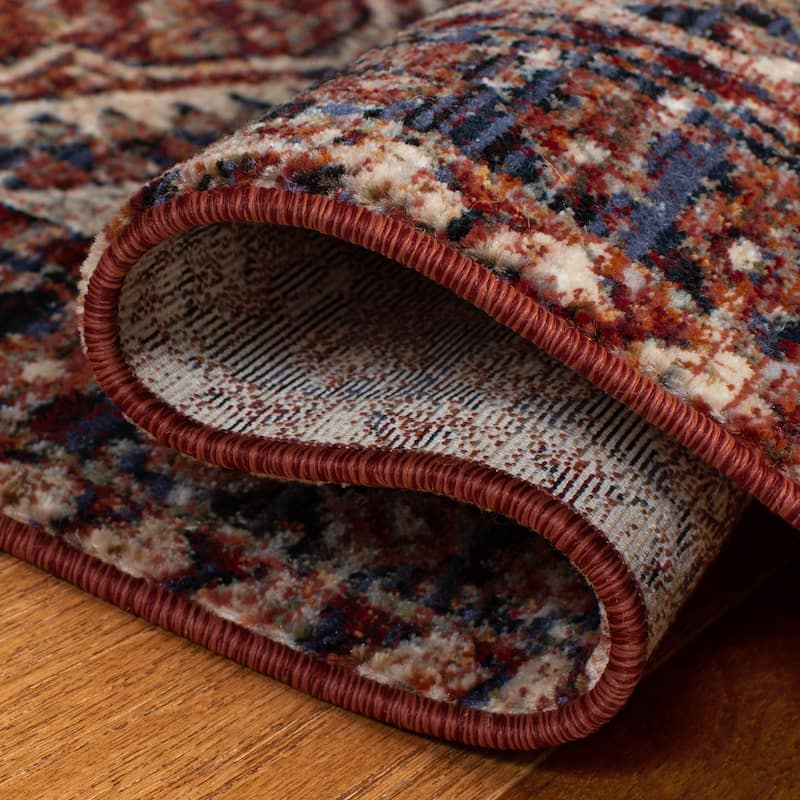 SAFAVIEH Herat Malinka Traditional Rug