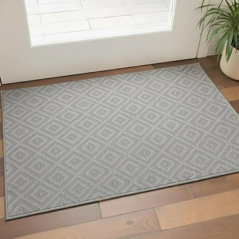 HomeRoots Geometric Transitional Rectangle Area Rug - 36.00 in. x 24.00 in. x 0.50 in. - Brown - 36.00 in. x 24.00 in. x 0.50 in. - Rectangle