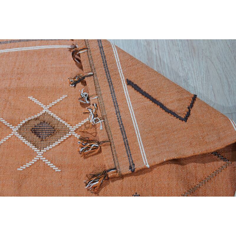 Hand-Knotted Cotton Flat Weave Rug, Coral, Vibrant and Stylish Area Rug for Adding Comfort and Charm to Your Living