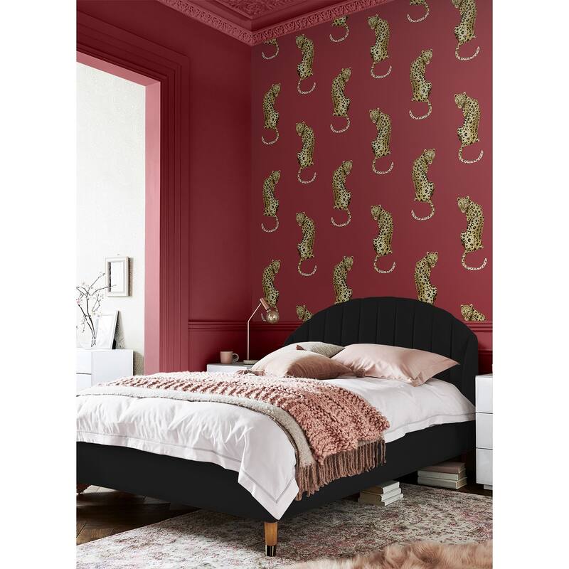 Daisy Bennett Designs Leopard King Peel and Stick Wallpaper