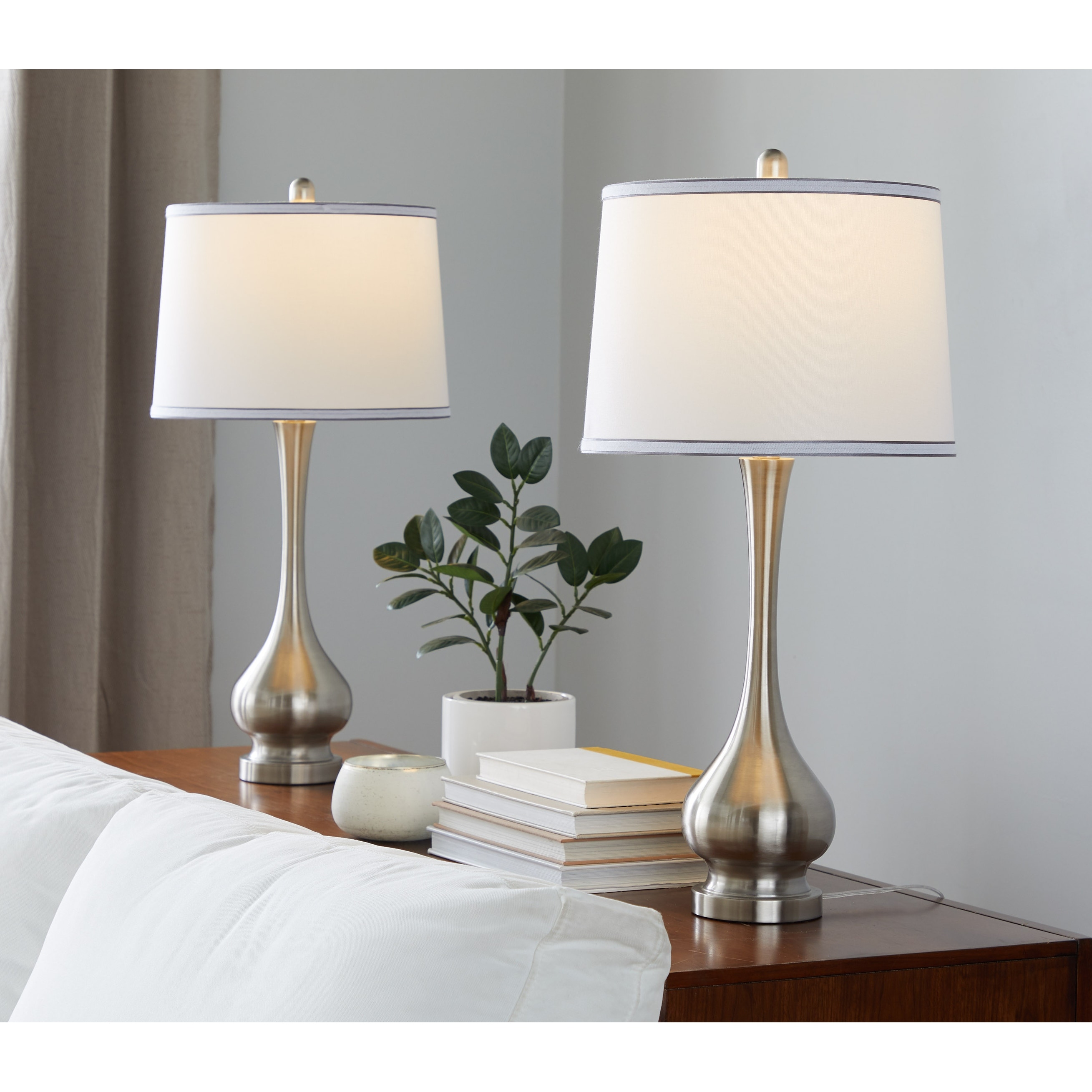 Silver Orchid Cassidy 28.75" Metal Table Lamp (Set of 2)