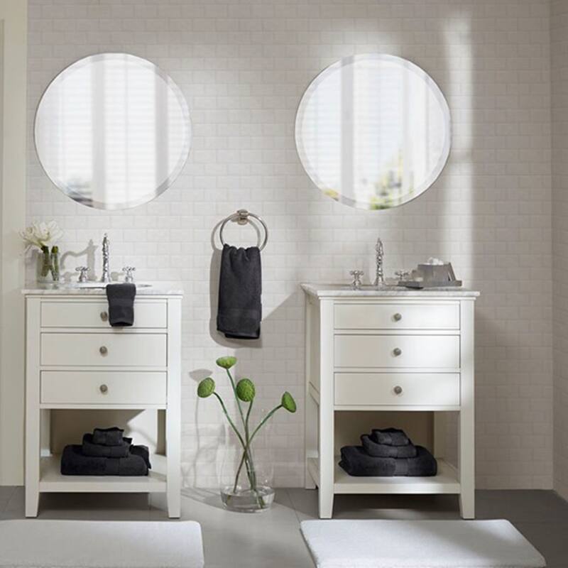 One hundred percent Cotton 8 Piece Antimicrobial Towel Set