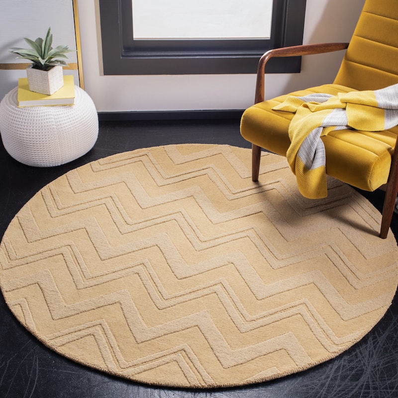 SAFAVIEH Handmade Impressions Frouwe Modern Wool Rug - 5' Round - Dark Gold
