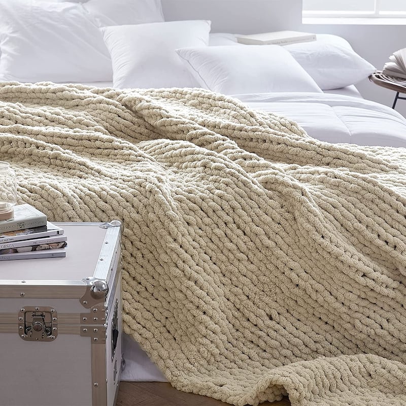 Cozy Potato® Chenille Chunky Knit Throw Blanket