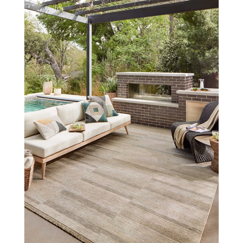 Alexander Home Dana Indoor / Outdoor Modern Area Rug - 2'-3" x 10' Runner
