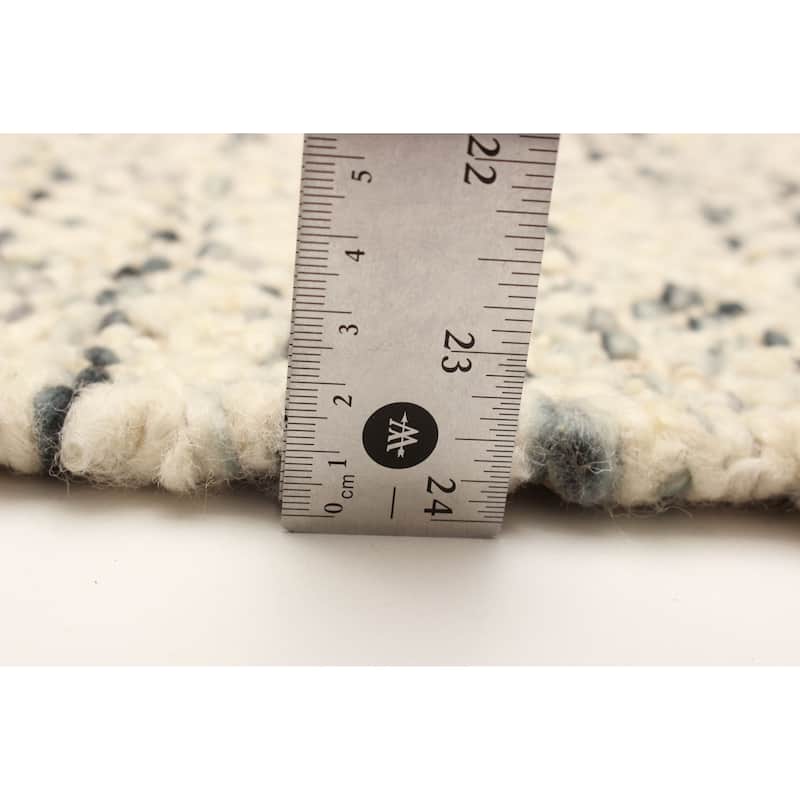 Sienna Cream Rug 5'7" x 7'6" - 5'7 x 7'6