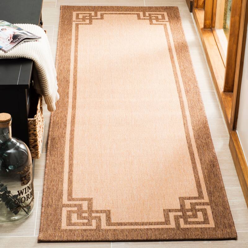 Martha Stewart by SAFAVIEH Deco Frame Indoor/ Outdoor Waterproof Rug