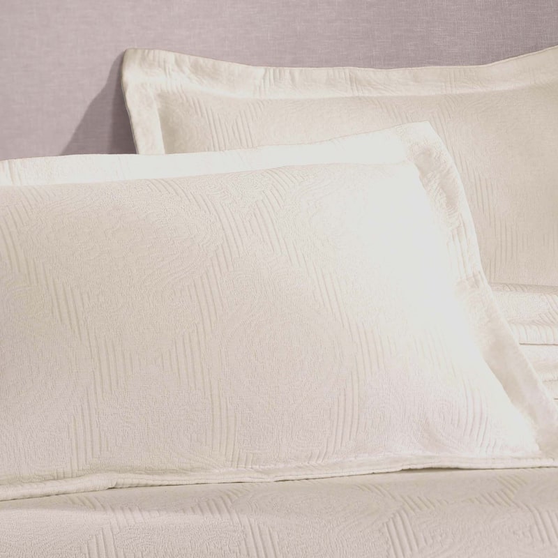 Blue Nile Mills Oversized 100% Cotton Matelasse Medallion 3-Piece Bedspread Set