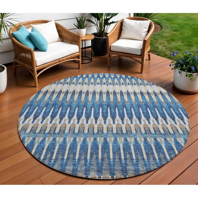 HomeRoots Southwestern Transitional Rectangle Outdoor Rug - 8' Round