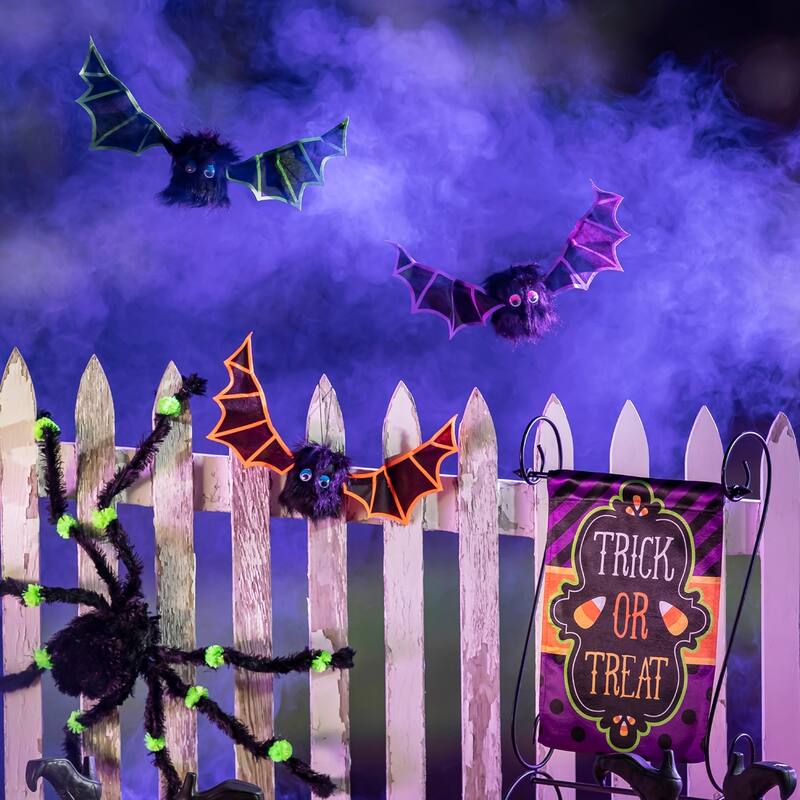 Animated Shaking Bats with Sound Hanging Décor