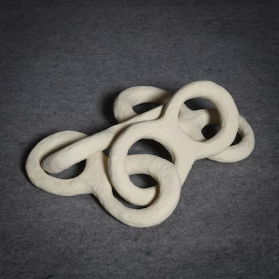Paper Mache Chain Dia 6" & H 2.8" - OFF-WHITE