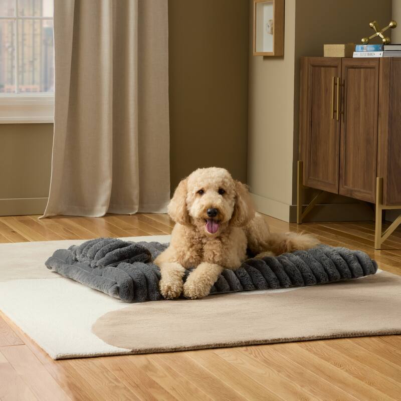TOWN & COUNTRY LUXE CuddleTown Ribbed Bubble Stripe Pillow Crate Mat Pet Bed Dark Grey XS Dogs
