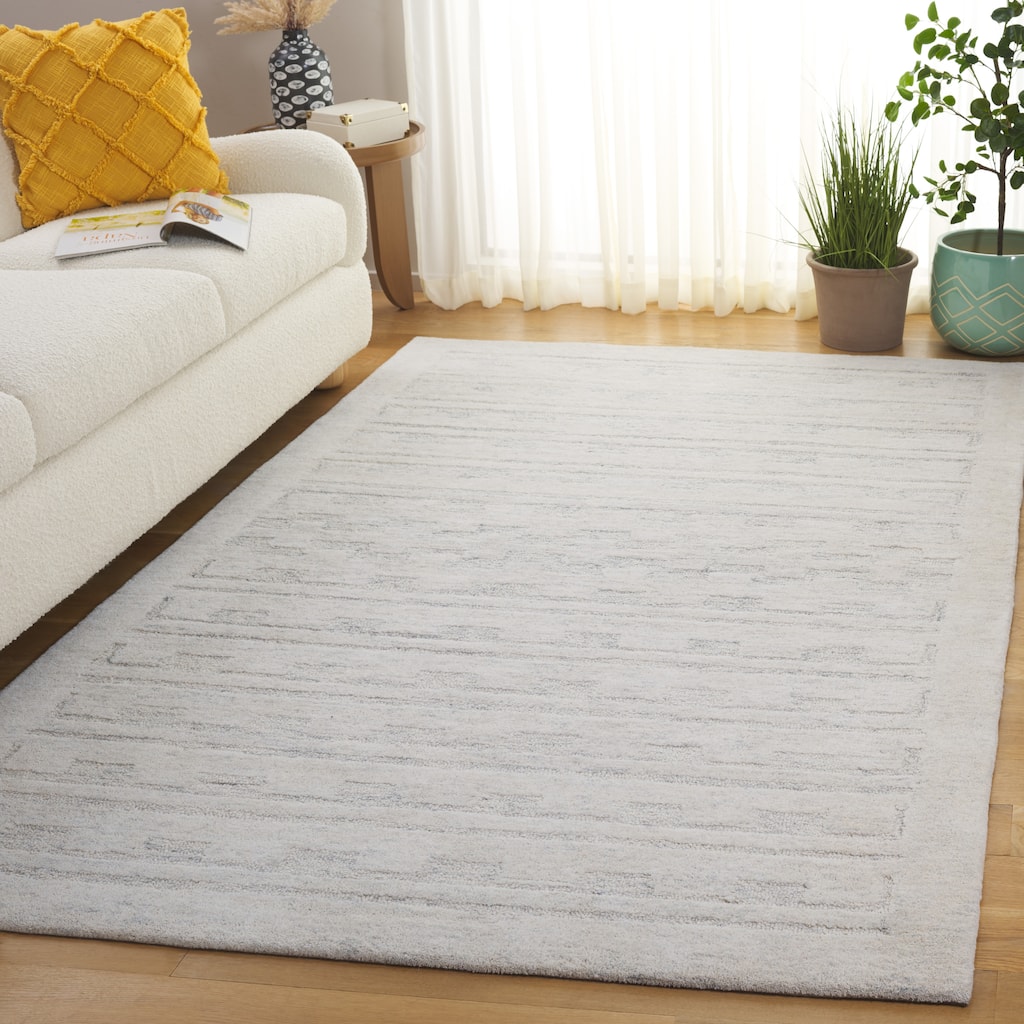 SAFAVIEH Handmade Harvest Bozhidarka Wool Rug