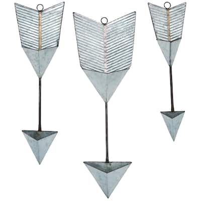 Transpac Metal 30 in. Silver Spring Ridged Planter Set of 3